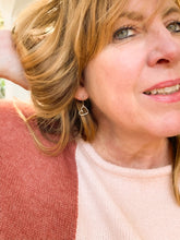 Load image into Gallery viewer, Delicate Heart Earrings in silver
