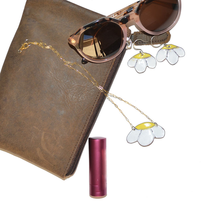 Sunny Day Essentials: Daisy Jewelry, Sunnies, & Lip Gloss