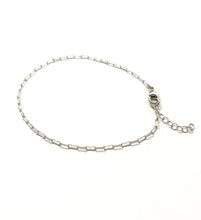 Load image into Gallery viewer, Anklet made of silver krinkle links
