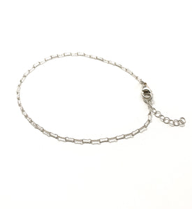 Anklet made of silver krinkle links