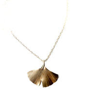 Load image into Gallery viewer, Ginkgo leaf necklace in Brass
