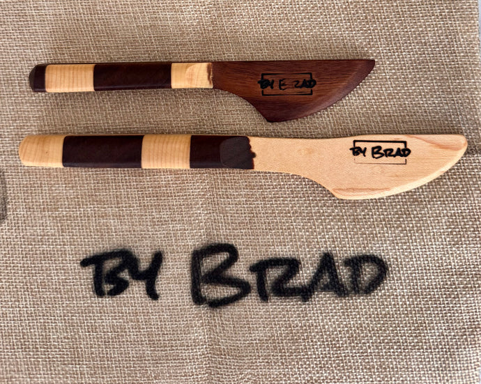 Hardwood spreaders made of walnut and maple