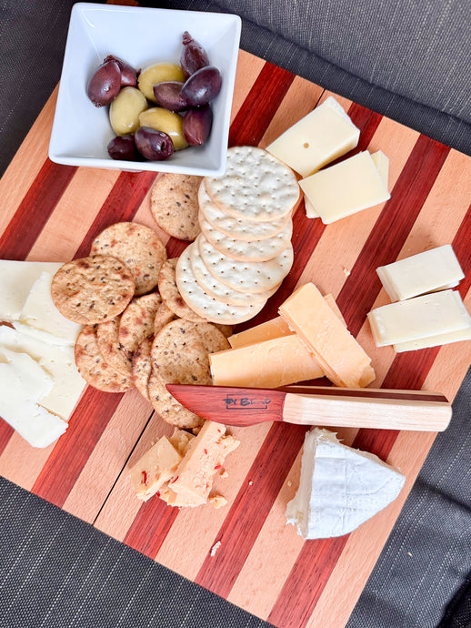 Travel Charcuterie in Padauk and Beech