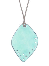 Load image into Gallery viewer, Leaf shaped necklace in turquoise adjustable
