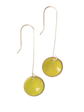 Load image into Gallery viewer, Circular drop earrings in apple green
